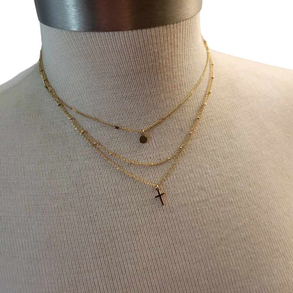 Delicate 3 strand layered necklace